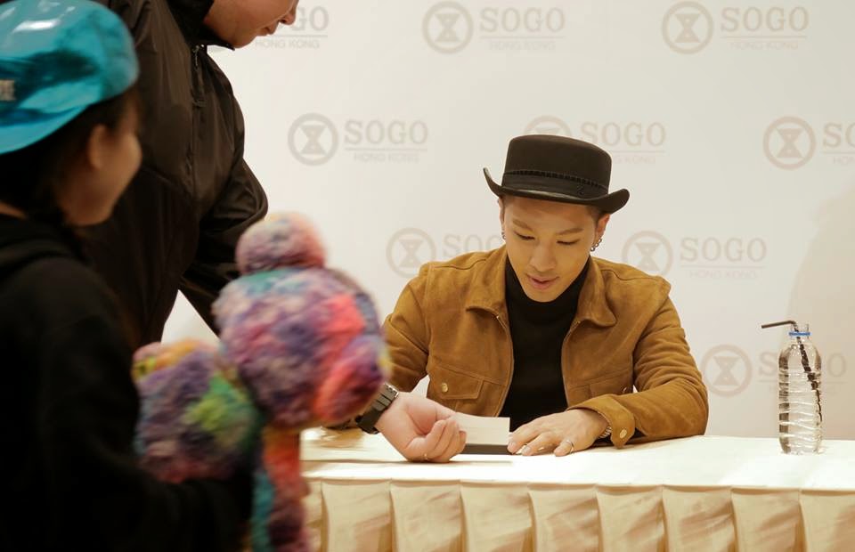 [15/12/2014][Pho] Taeyang tại sự kiện khai trương cửa hàng SOGO  Taeyang-sogo_061