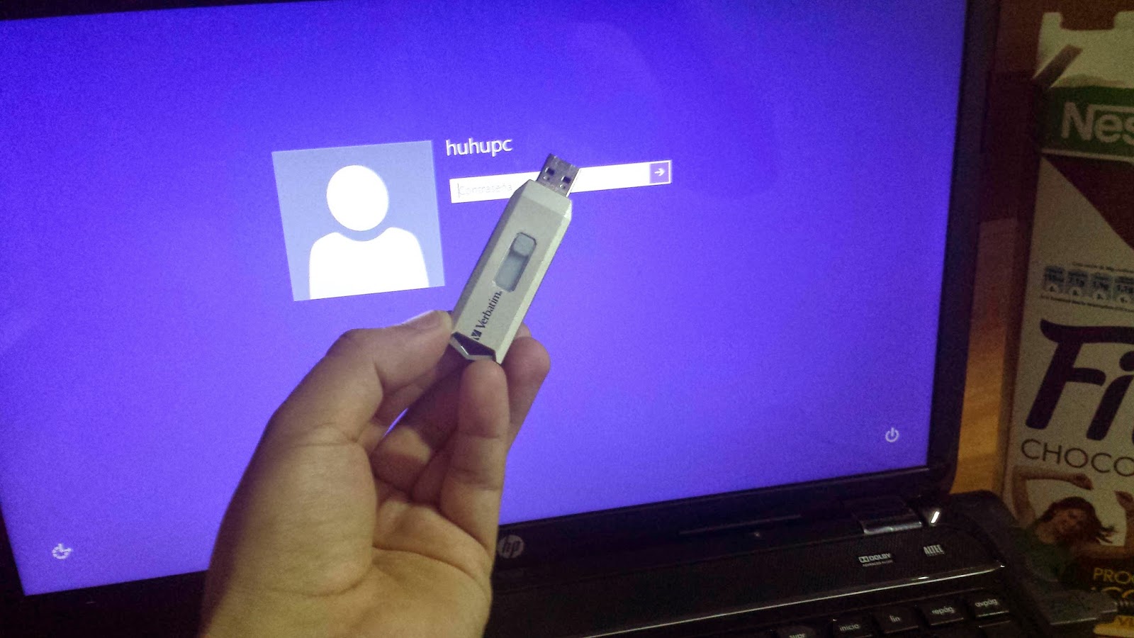 تجاوز كلمة سر الدخول للوندوز فقط باستعمال الفلاش ميموري usb وبدون برامج  Hohohoh