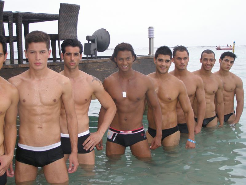 Mister Universe Model 2012. Ảnh tường thật đêm chung kết - Page 10 45