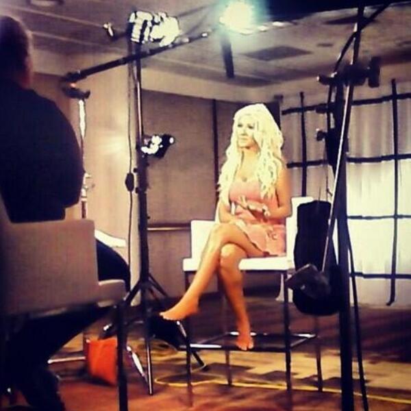 Xtina en evento NBC TV5 BQOsjCeCMAE-LkB