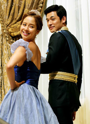 [11.08]Jung Suk Won & Song Ji Hyo se marient [Photos] 20110811_jihyo_sukwon_01