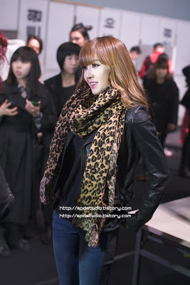 [PICS][11-04-2011] Jessica làm người mẫu cho bộ sưu tập của Lee Jooyoung tại tuần lễ thời trang Seoul 3