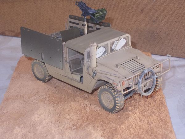 I- GB Tema livre. - M-998 IED 1/35 mais figuras modernas 1/35 Tn_DSCN0860