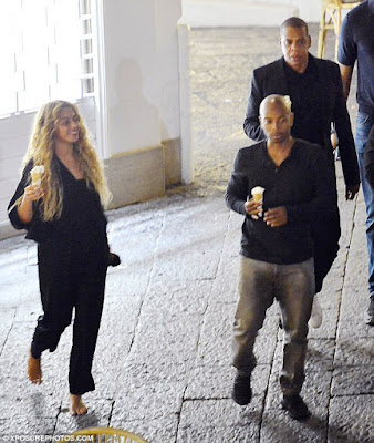 Photos from Jay Z and Beyonce's Italian holiday 2C26574C00000578-3229480-image-m-211_1441900768408