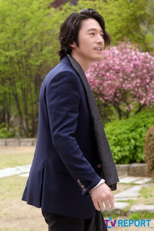 Jang Hyuk - Pagina 3 20140412_1397274634_19594800_1