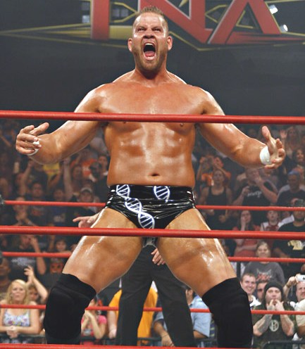 بعد مات مورجان ، TNA تعطل WWE من جديد .. !  Matt-Morgan-tna