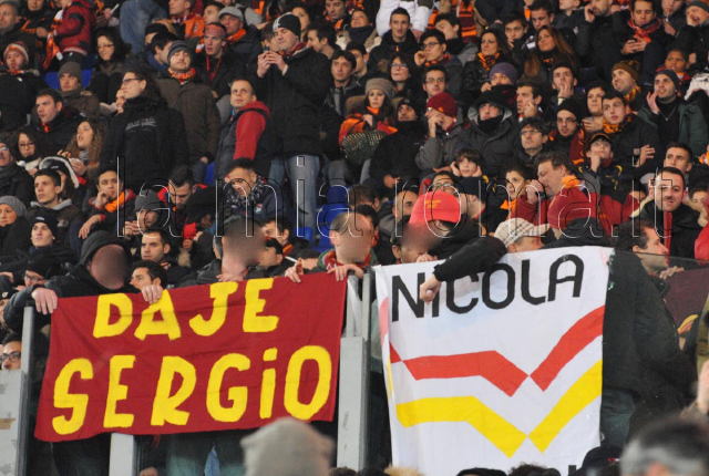 Le Mouvement en Italie . - Page 10 Roma-inter20gen13_0057