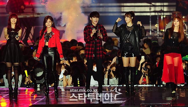 [PRESS][28.09.14] T-ara @ Dream Concert 2014  Soyeon%2Bsbs%2Bhallyu%2Bdream%2Bconcert%2B(3)