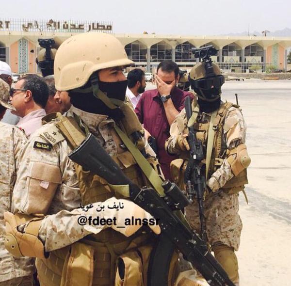 الحوثيون يواصلون تراجعهم في عدن وقوات هادي تُسيطر بعد المطار على الميناء Photos%2Bof%2BSaudi%2Btroops%2Bat%2BAdens%2Bairport%252C%2BYemen%2B2