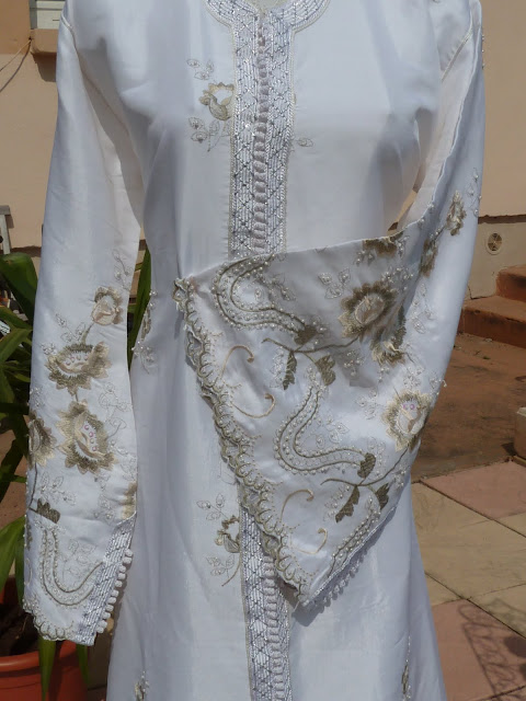 Caftan blanc P1020511