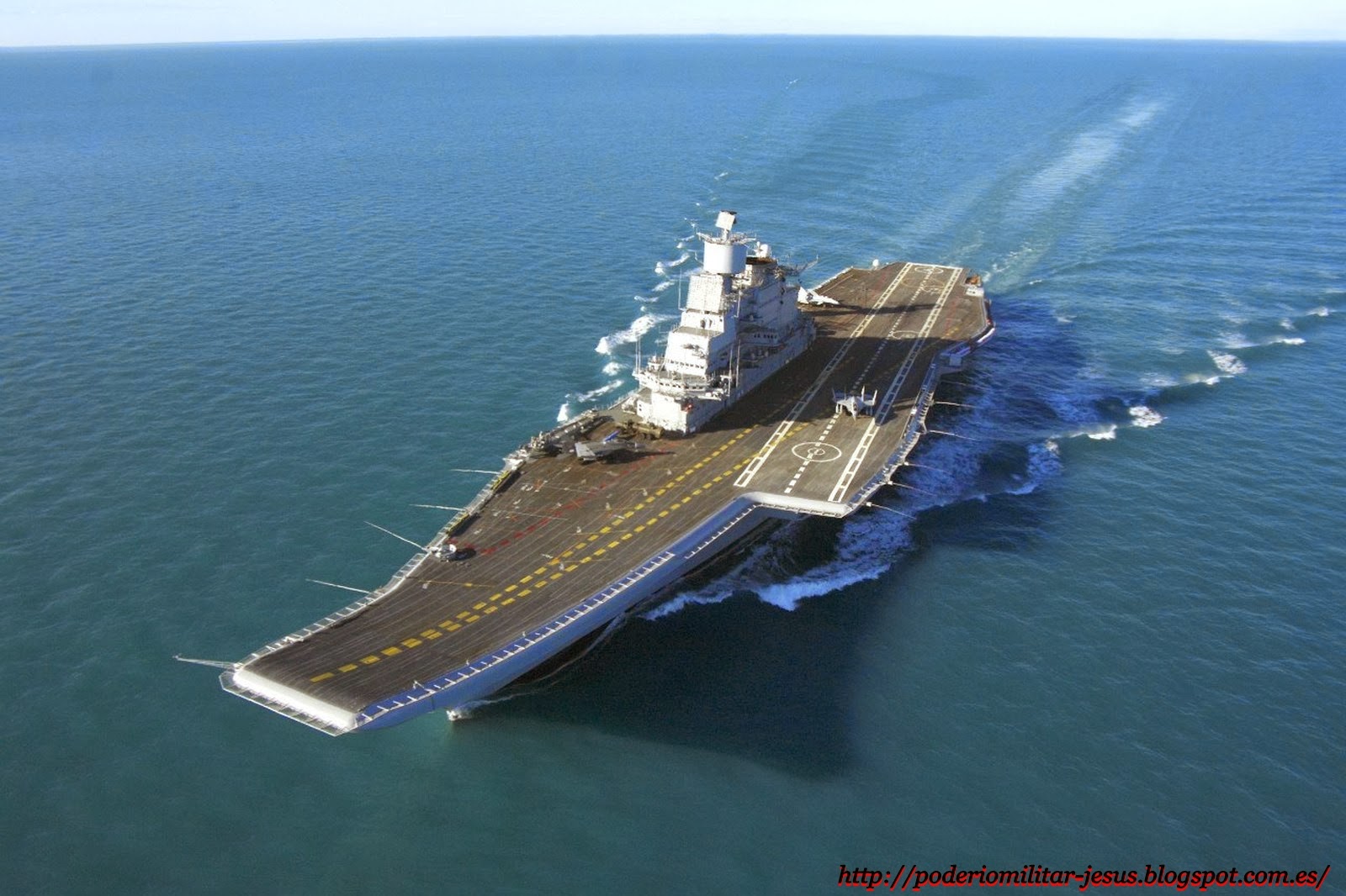 Aceptar el "Vikramaditya" en la Armada de la India será con un nuevo gobierno. Aircraft-Carrier-INS-Vikramaditya-Indian-Navy-05