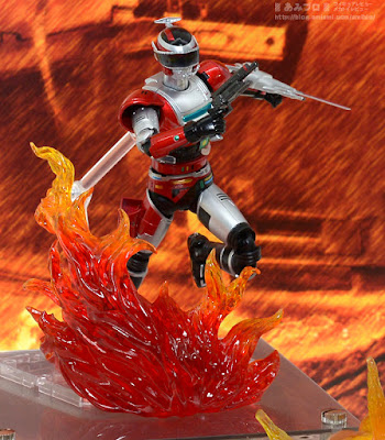 [Comentários] Tamashii Nations Summer Collection 2015 SH-Figuarts-Winspector-Ryoma-Fire-Reveal