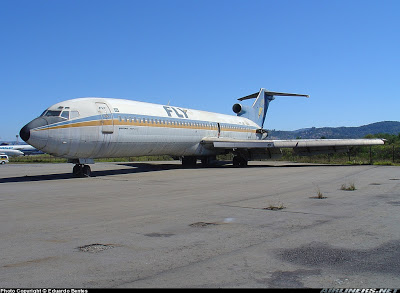 [Brasil] Avião fora de operação pega fogo em aeroporto na Grande São Paulo 727_Fly_GRU_02