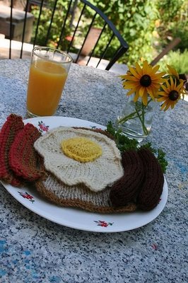  Brilliant knitted food patterns Knitted-food-21