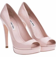 أحذية وردية رااائعة للأعراس 2014 Miu-Miu-Peeptoe-de-charol-color-rosa-palido.