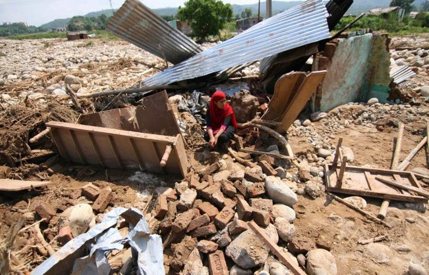 "SEGUIMIENTO METEOROLÓGICO" - Página 25 Srinagar-Cachemira-telecomunicaciones-inundaciones-Himalaya_TINIMA20140909_0181_19