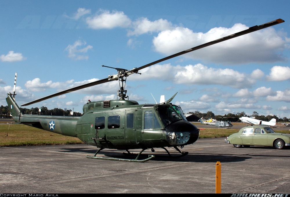 Fuerzas Armadas de Guatemala UH-1H_1