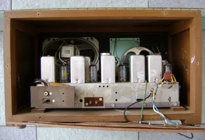 Zenith Model C730 tube radio ( Used ) Sold Zenith%2BC730%2Binside