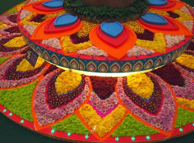 தீபாவளி கோலங்கள்  Best-diwali-rangoli-designs-8