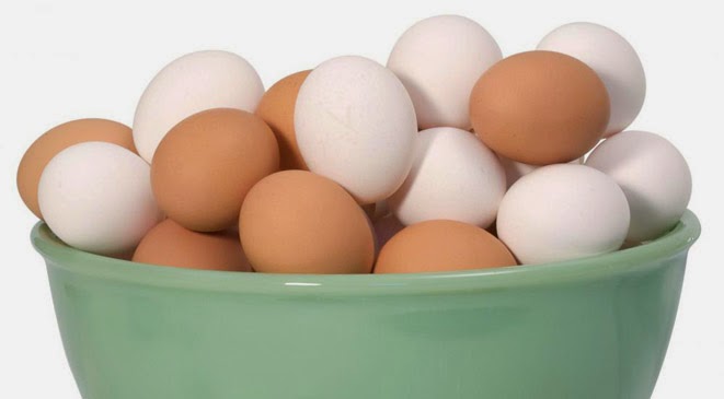 ما الذي يميز البيض الابيض عن البني؟ _65730