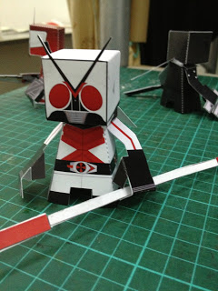 Tokusatsu Tools Papercraft up S.H.F paper toy - Page 3 IMG_0444