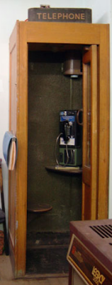 ΤΗΛΕΦΩΝΟ Phone_booth