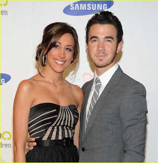 Kevin Jonas en evento Hope for the Children Kevin-danielle-jonas-childrens-gala-04