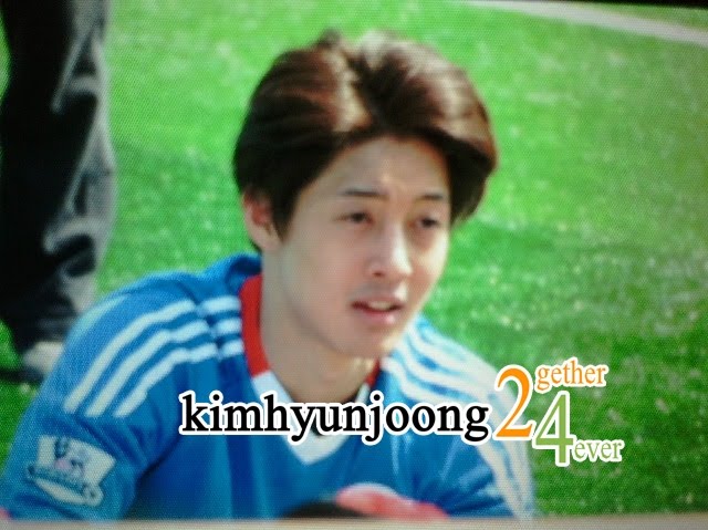 Hyun Joong En El Campo de Fútbol de Hoy 3