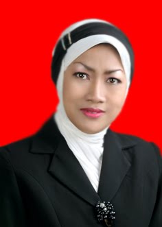 Profil Hj. Idza Priyanti. A.Md Calon Bupati Brebes Periode 2012-2017 Hj.%2BIdza%2BPriyanti%2BMERAH