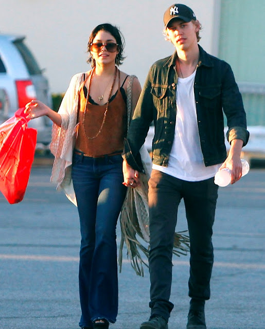 صور فانيسا حب وغرام مع أوستن بوتليربالصور رومانسيات Vanessa-hudgens-austin-butler-nuevo-novio-2011