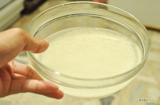 فوائد ماء الأرز لبشرتك وشعرك  550px-Wash-the-rice-Step-1