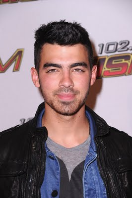 Joe Jonas llegada a Wango Tango  Joe4