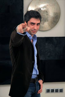 صور الفنان التركي بطل مسلسل وادي الذئاب نجاتي ششماز (مراد علمدار) 5