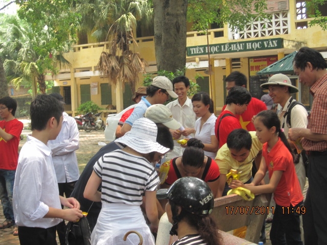 Chủ nhật, ngày 17 tháng bảy năm 2011 8