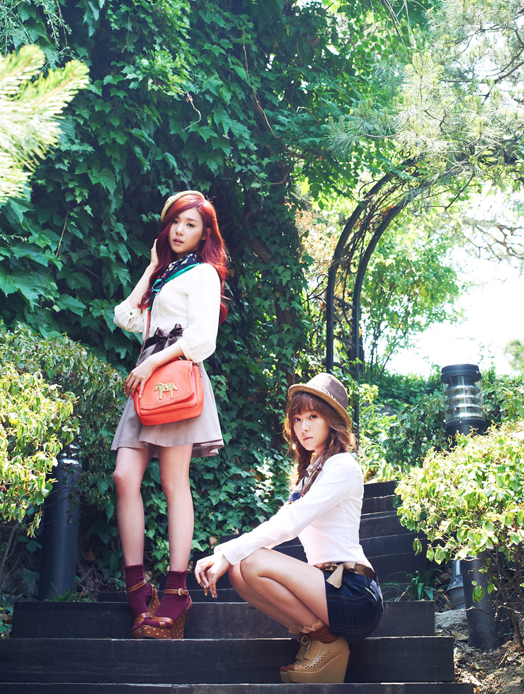   [PICS] 2012 SNSD en la revista "High Cut Vol. 81" edición agosto Ee