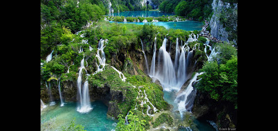 سحر الطبيعة جولة سياحية داخل حديقة بليتفيتش الوطنية في كرواتيا .♥ Plitvice-Waterfalls-at-Plitvicka-Jezera-National-Park