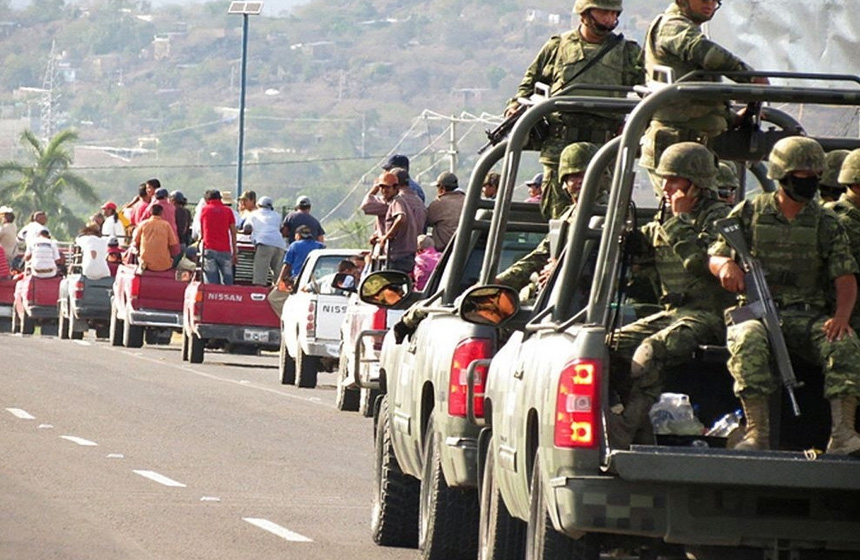 Michoacán, prueba de fuego para la estrategia de seguridad de Peña Nieto  Ejercitomichoacan-220513