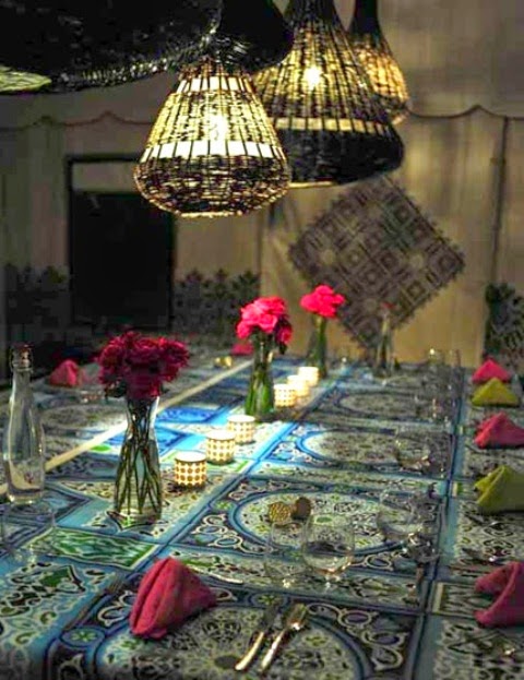تصميمات رائعه لغرف المعيشه المغربيه  Exquisite-moroccan-dining-room-designs-18