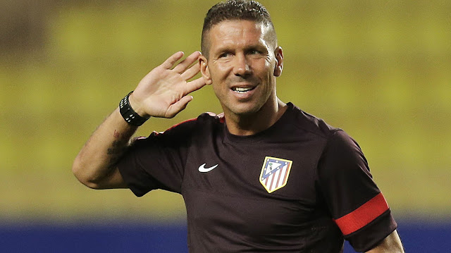 De la importancia de llamarse Ernesto Simeone_107097642