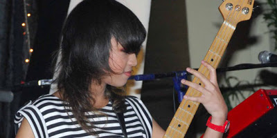 10 gitaris wanita indonesia. 9
