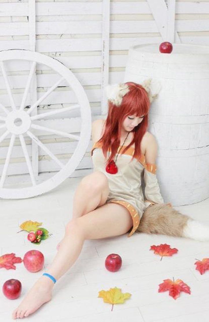 Spice And Wolf cosplay Spice-and-wolf-cosplay-photography-Holo-Photograph-8-by-Koyuki