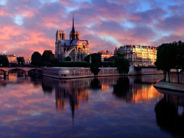 Francuska Notre_Dame_Paris_France1-728x546