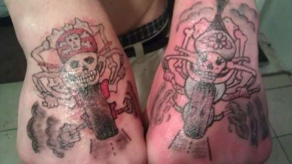 [DELIRE] Vous faites quoi en live? - Page 3 Sailor-Jerry-inspired-skeleton-s-on-motorcycles-tattoo-135378