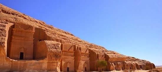 «مدائن صالح» حضارة ما قبل الاسلام في السعودية Madain-saleh-20