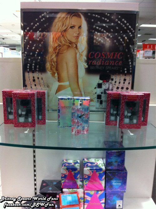 Les parfums "Britney Spears" - Page 3 298642_239137462796584_189847467725584_717712_5784943_n