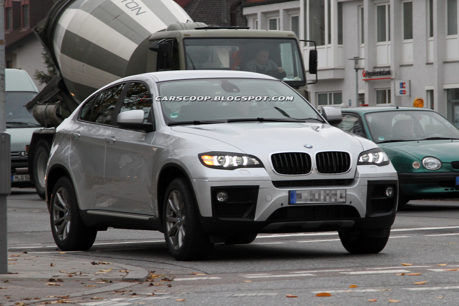 2007 - [BMW] X6 - Page 18 2013-BMW-X6-Carscoop_1