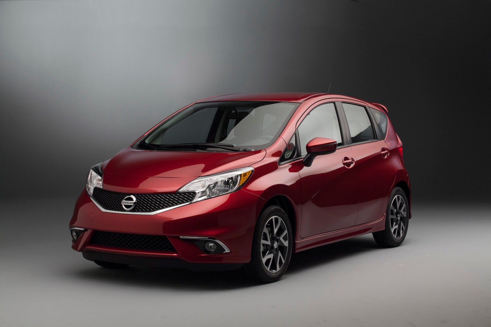 2012 - [Nissan] Note/ Versa Note (US) - Page 4