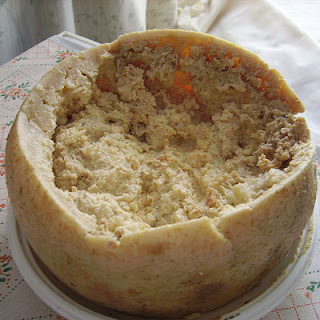 اغرب ثمانية وجبات فى العالم  Casu-marzu-rotten-cheese-italy-xl