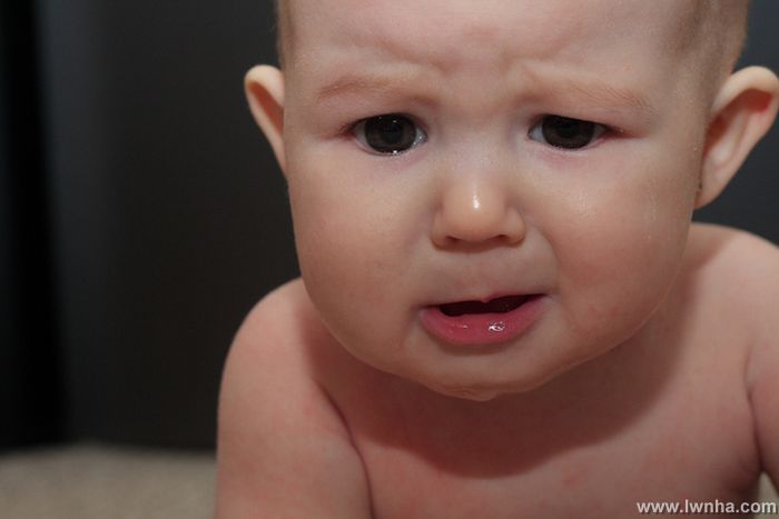 Funny pics of angry babies Babies_that_are_pissed_23