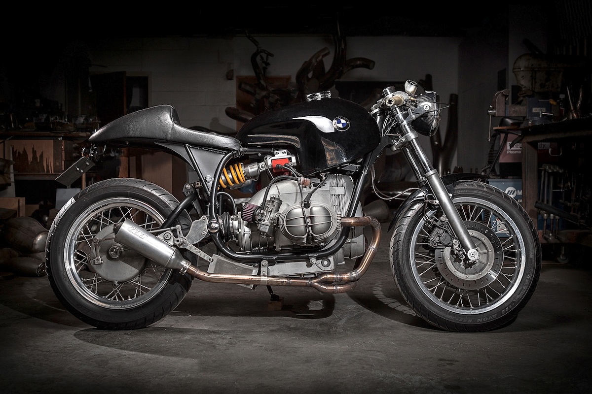 C'est ici qu'on met les bien molles....BMW Café Racer - Page 25 BMW1